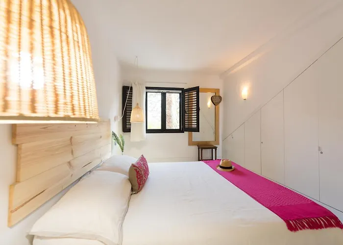 Adam\'S Place